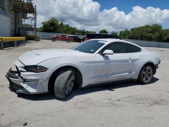  Salvage Ford Mustang