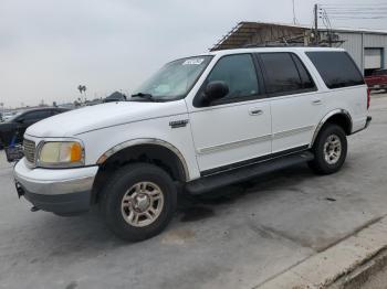  Salvage Ford Expedition