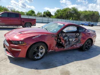  Salvage Ford Mustang