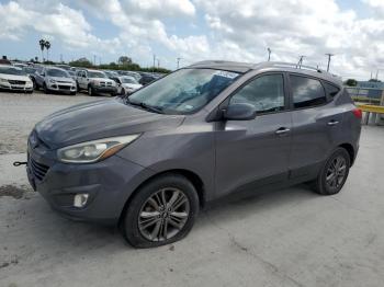  Salvage Hyundai TUCSON