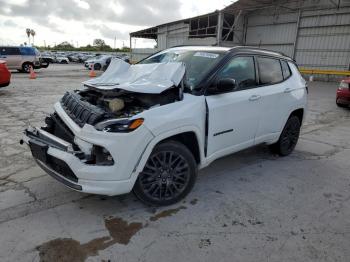  Salvage Jeep Compass