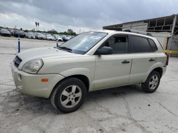  Salvage Hyundai TUCSON