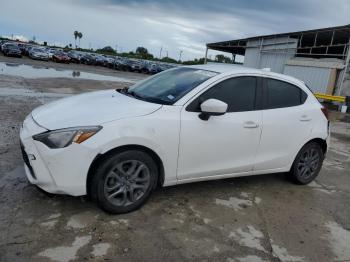  Salvage Toyota Yaris