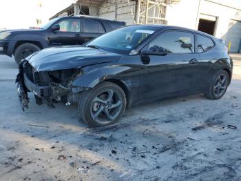  Salvage Hyundai VELOSTER