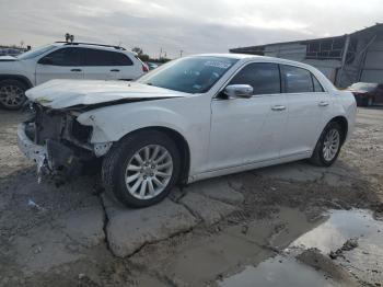  Salvage Chrysler 300