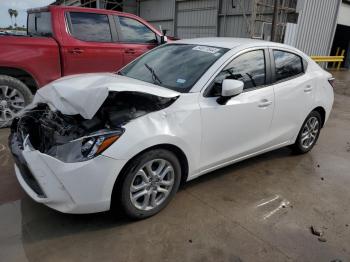  Salvage Toyota Yaris