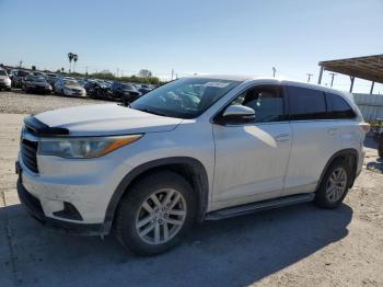  Salvage Toyota Highlander