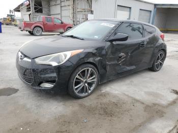  Salvage Hyundai VELOSTER