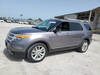  Salvage Ford Explorer