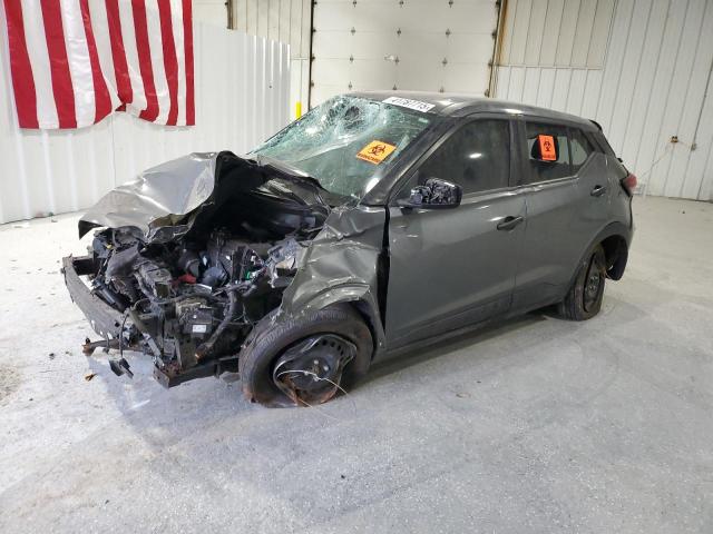  Salvage Nissan Kicks