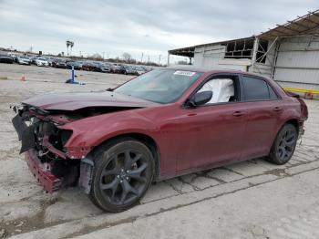  Salvage Chrysler 300