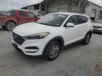  Salvage Hyundai TUCSON