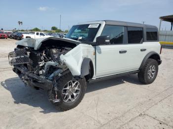  Salvage Ford Bronco