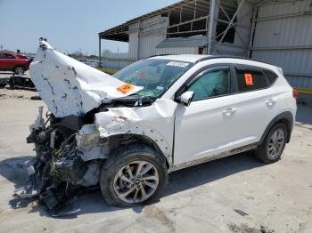  Salvage Hyundai TUCSON