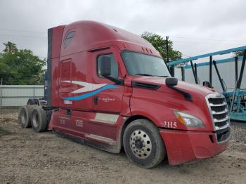  Salvage Freightliner Cascadia 1