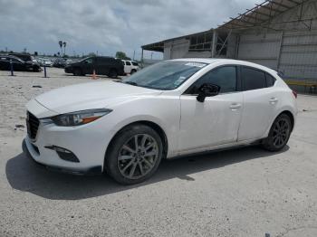  Salvage Mazda 3