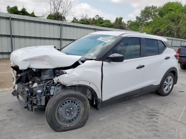  Salvage Nissan Kicks