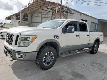  Salvage Nissan Titan