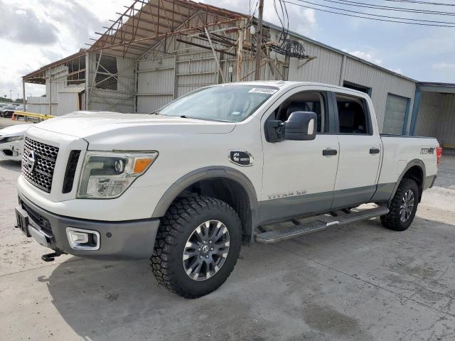  Salvage Nissan Titan