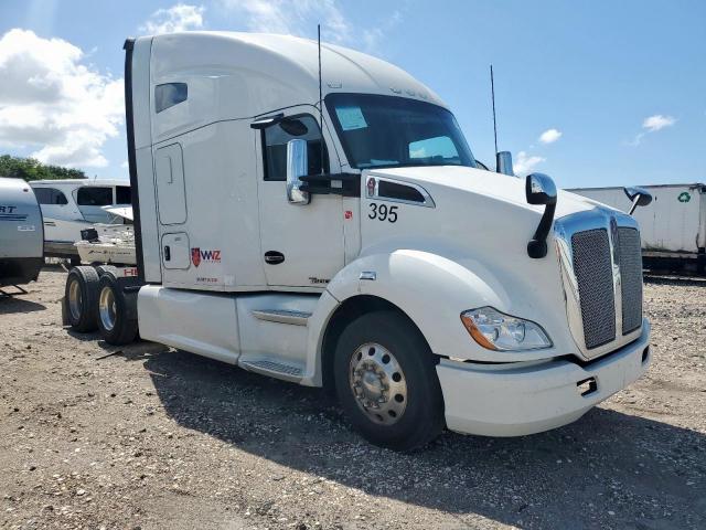 Salvage Kenworth Constructi