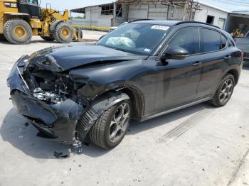  Salvage Alfa Romeo Stelvio