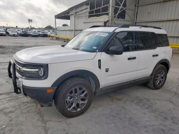  Salvage Ford Bronco