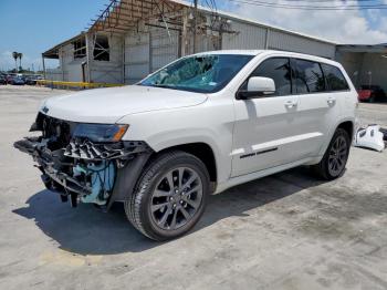  Salvage Jeep Grand Cherokee