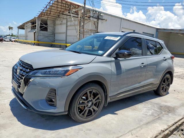  Salvage Nissan Kicks