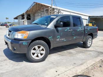  Salvage Nissan Titan