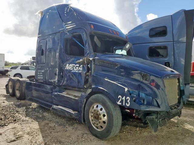  Salvage Freightliner Cascadia 1