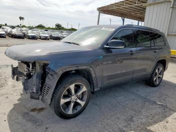  Salvage Jeep Grand Cherokee