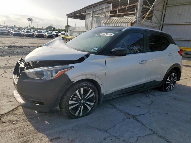  Salvage Nissan Kicks