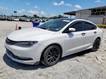  Salvage Chrysler 200