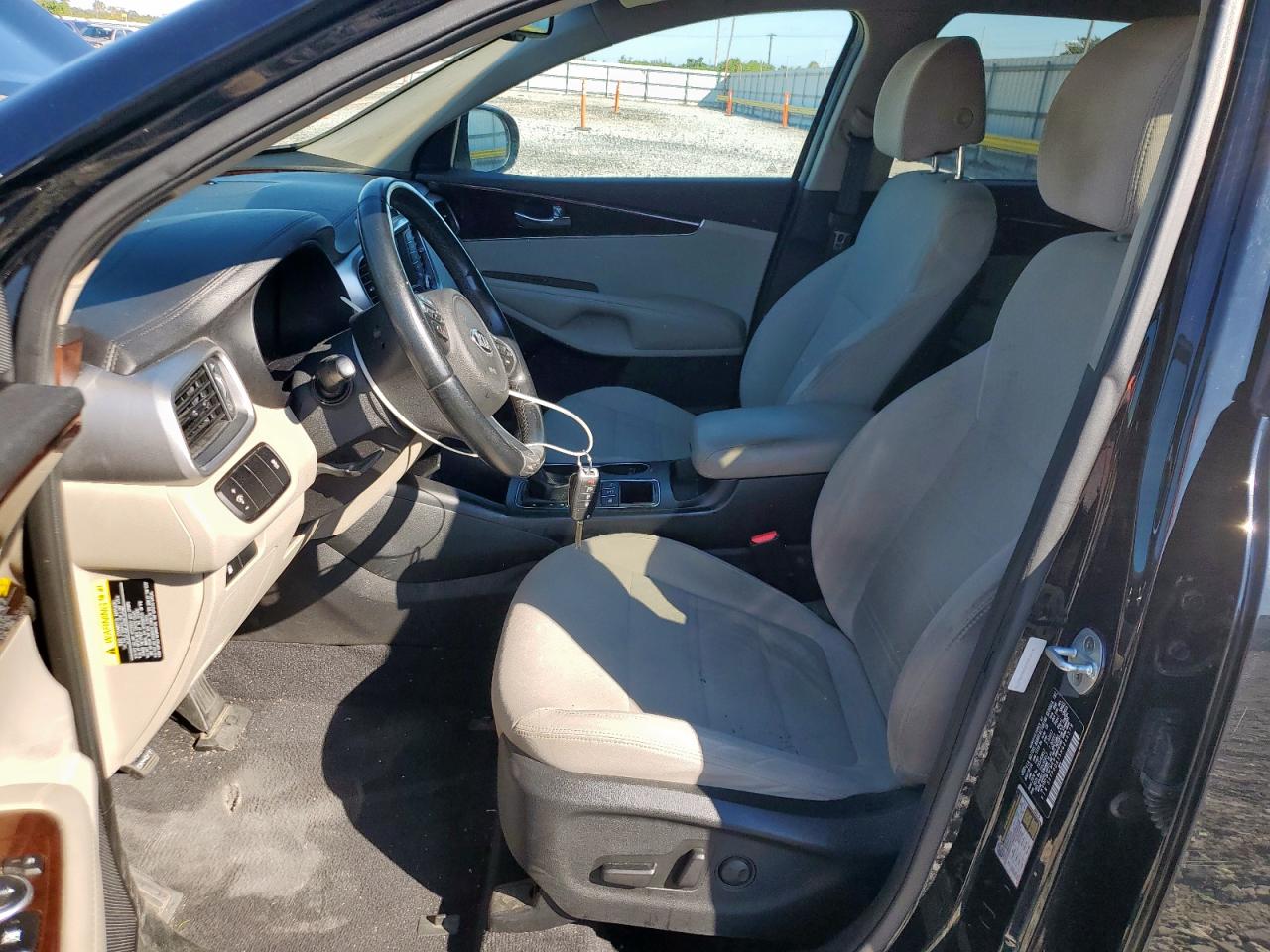 Kia Sorento Lx Image 12