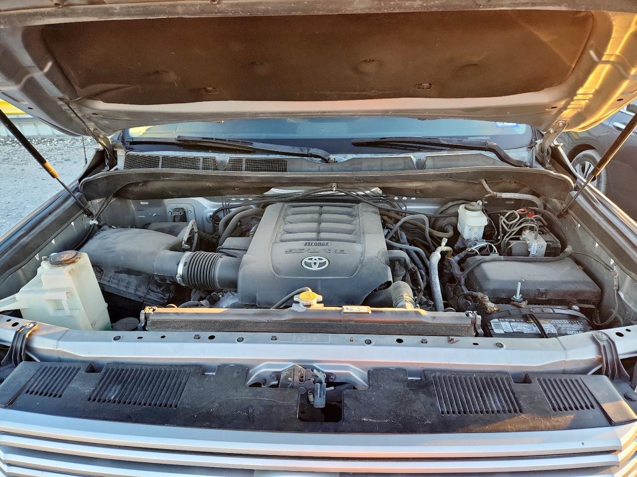 Toyota Tundra Crewmax 1794 Image 10