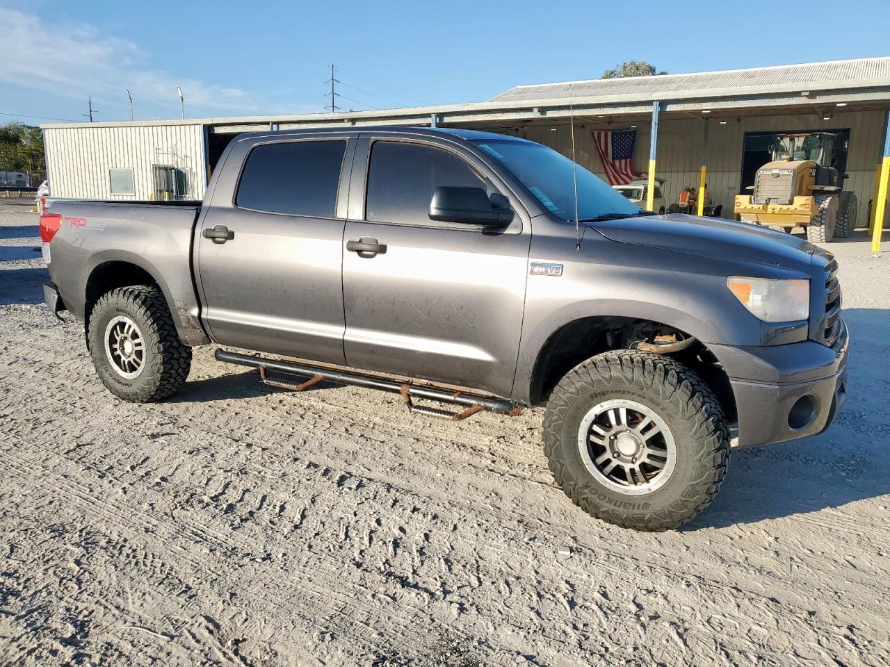 Toyota Tundra Crewmax Sr5 Image 10