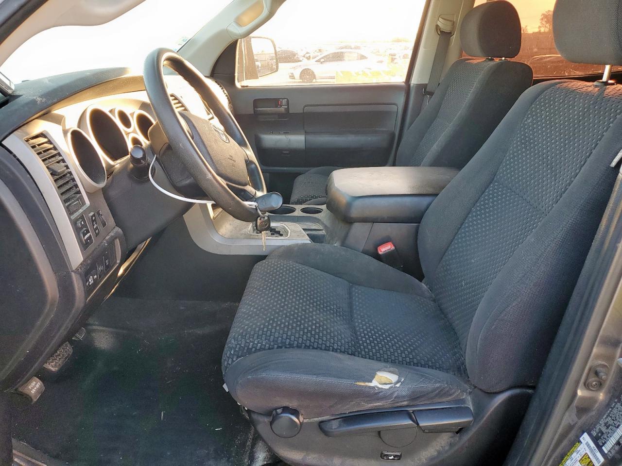 Toyota Tundra Crewmax Sr5 Image 11