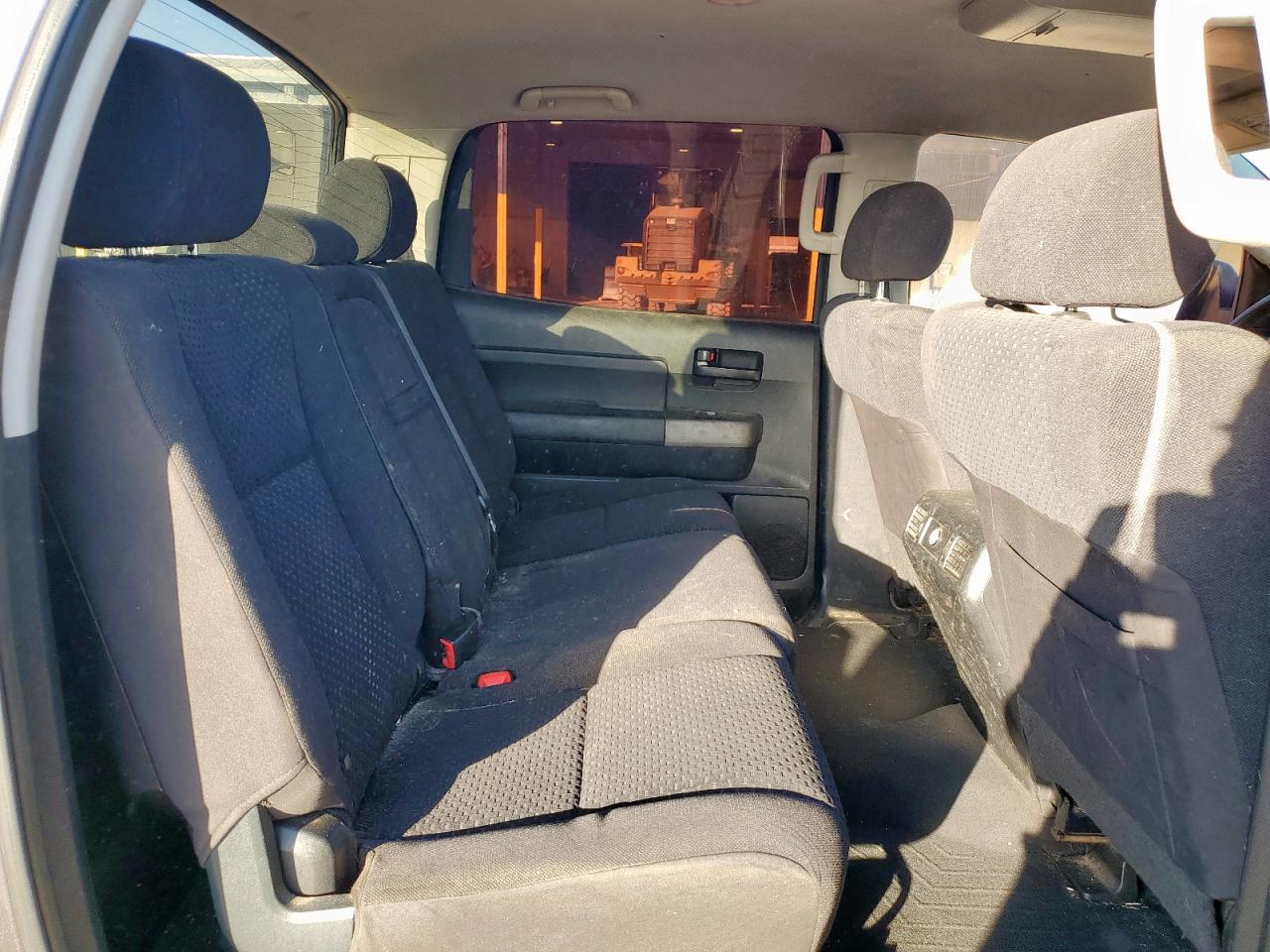 Toyota Tundra Crewmax Sr5 Image 12