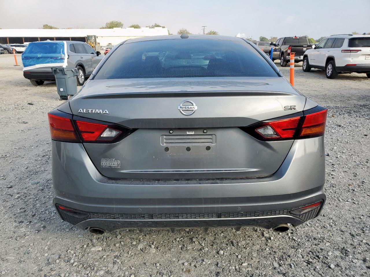 Nissan Altima Sr Image 8