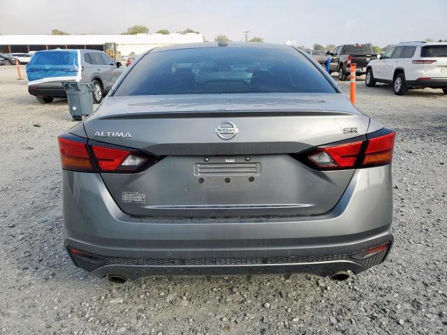 Nissan Altima Sr Image 8