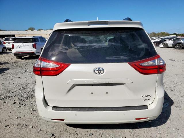 Toyota Sienna Xle Image 5