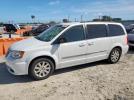 Chrysler Minivan Touring Image 1