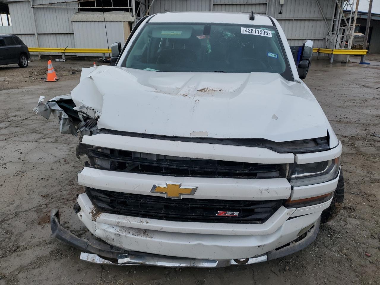 Chevrolet Silverado K1500 Lt Image 10