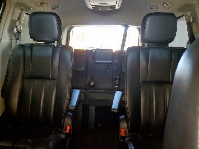 Chrysler Minivan Touring Image 11