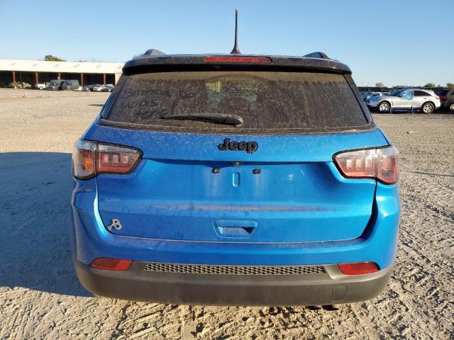 Jeep Compass Latitude Image 3