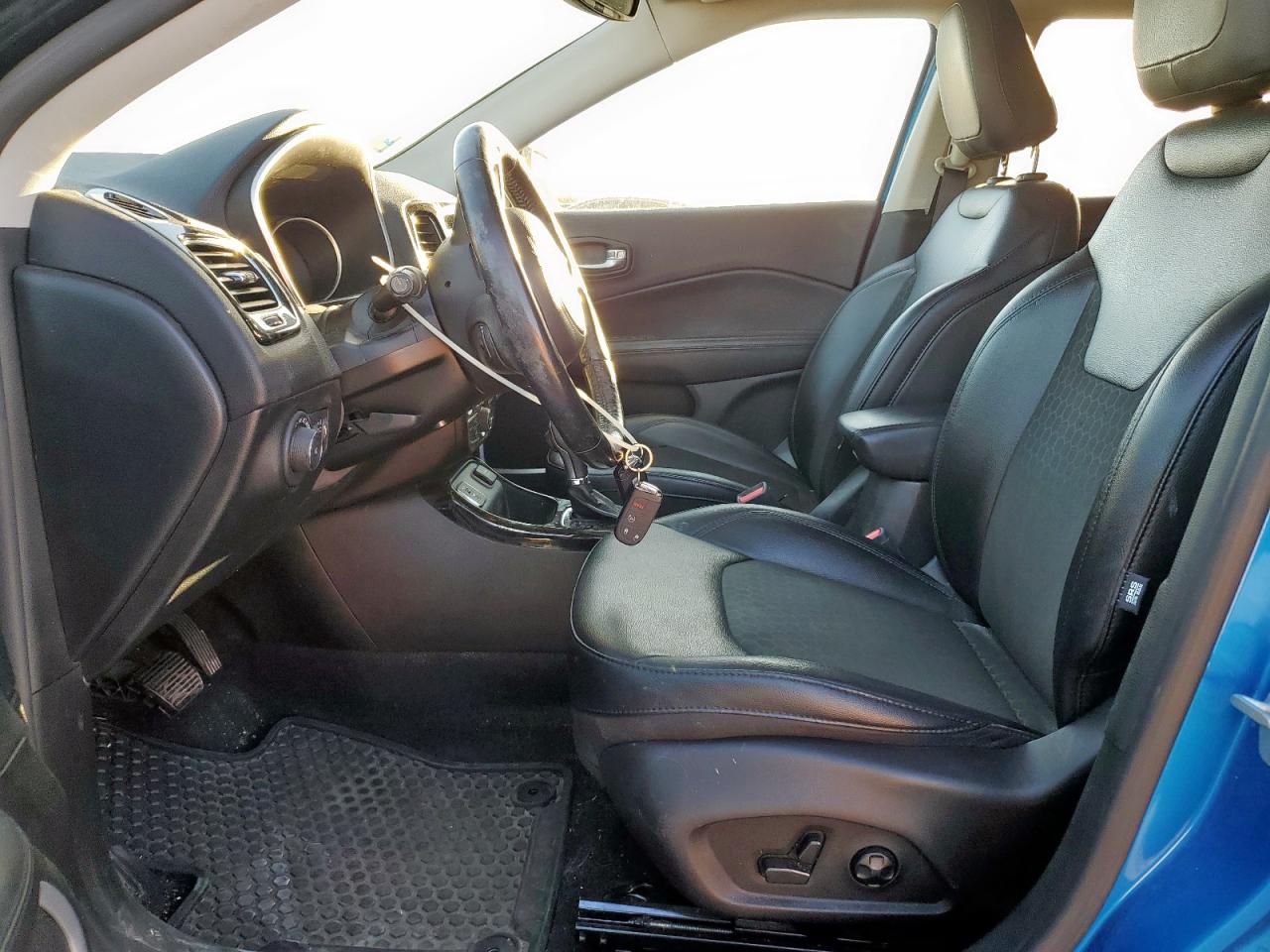 Jeep Compass Latitude Image 11