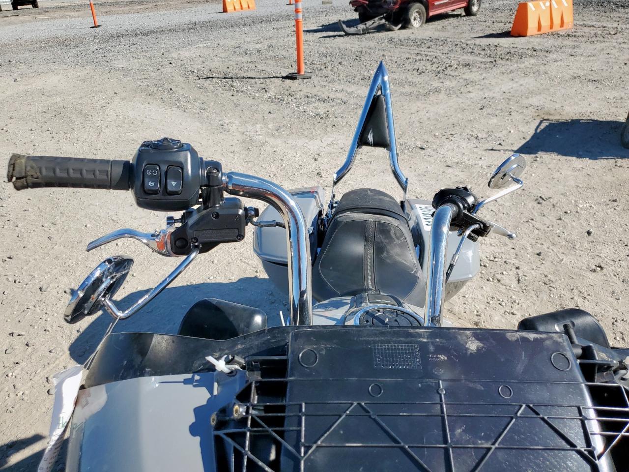 Harley-Davidson Fl Image 5