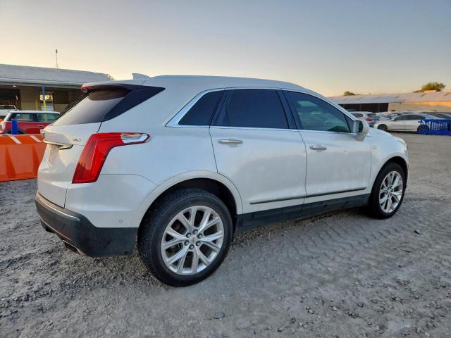 Cadillac XT5 Premium Luxury Image 9