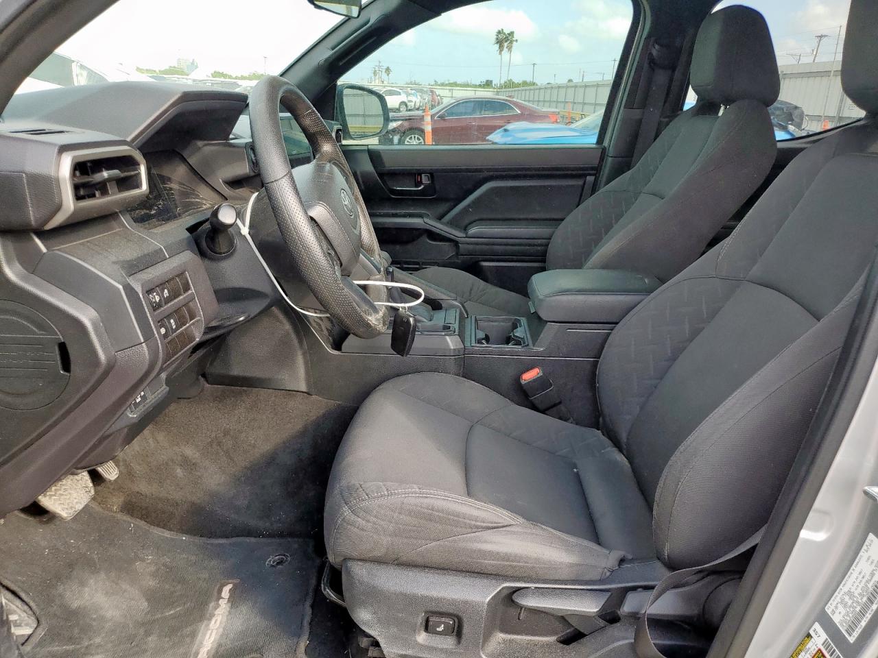 Toyota Tacoma Double Cab Image 2