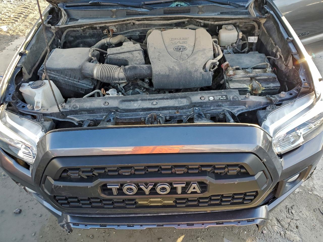 Toyota Tacoma Double Cab Image 10